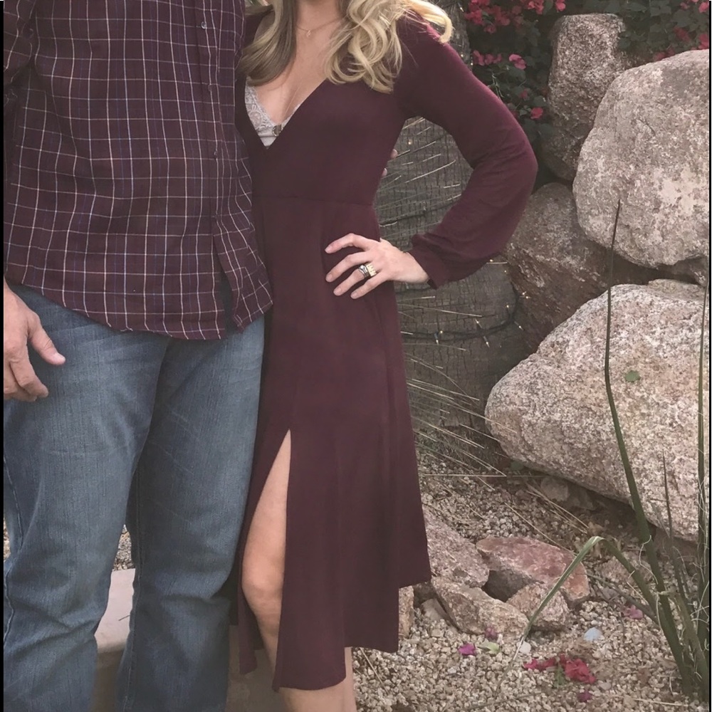 Lulu’s Burgundy midi dress